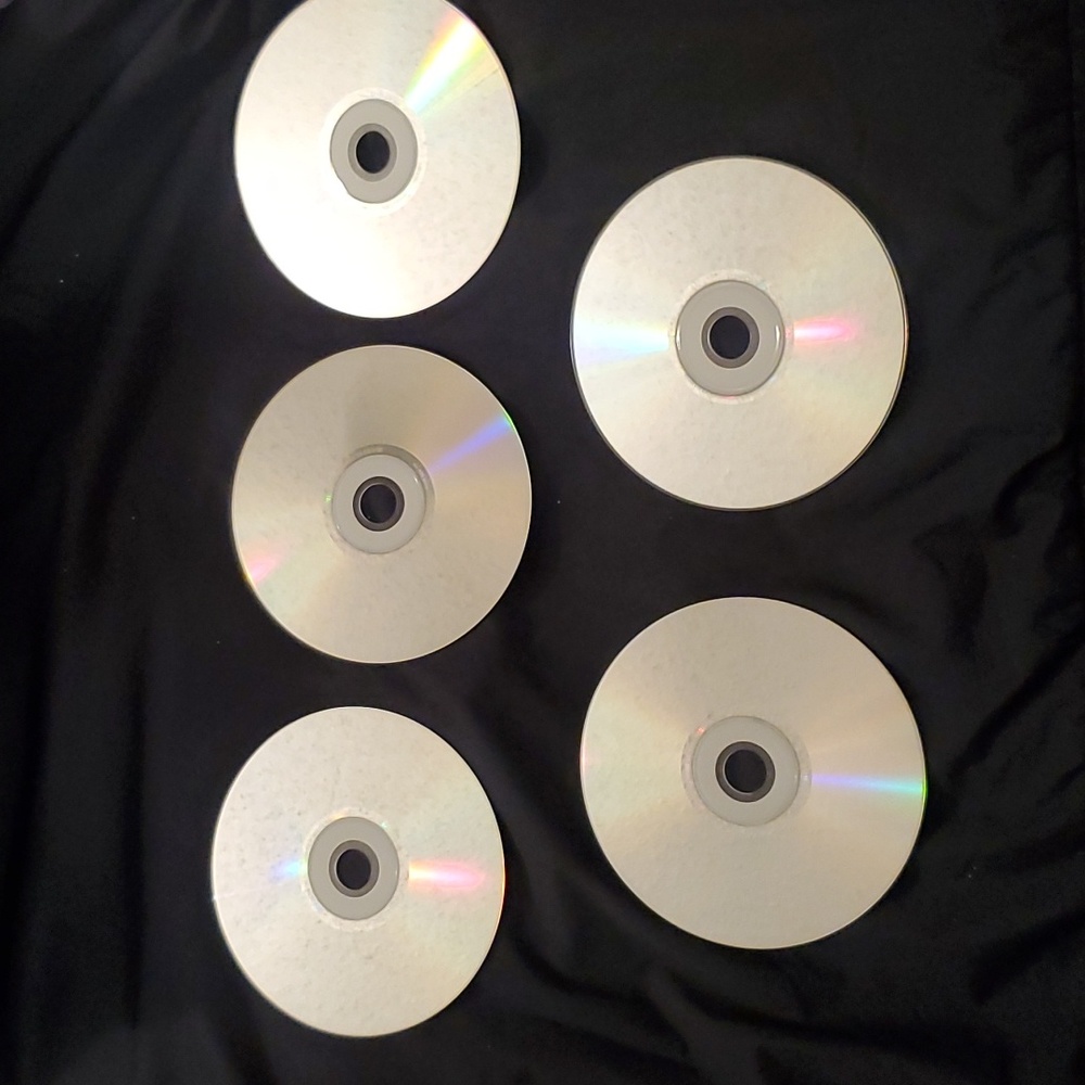 😁😃 Movie/CD Bundle - Picture 7 of 16